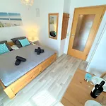 아파트 Cozy Bavarian Forest +pool +sauna +netflix *